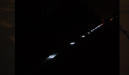 solar cat eye road stud