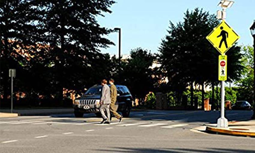 LED Solar Powered Pedestrian Crosswalk Signs in United States