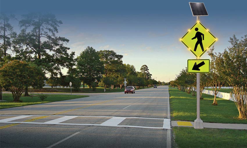 LED Solar Powered Pedestrian Crosswalk Signs in United States