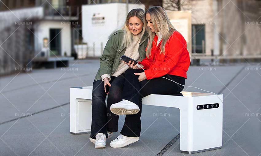 Solar Smart Powered Charging Bench--United States