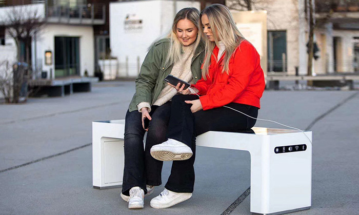 Solar Smart Bench