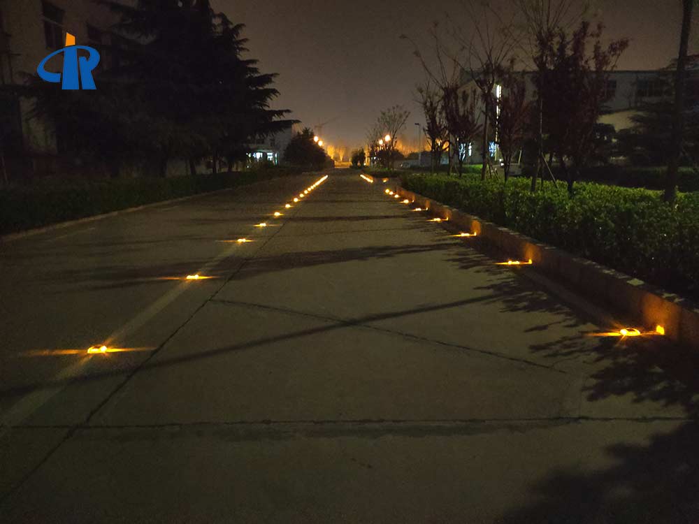 Customize Led Road Stud For Pedestrian Crossing