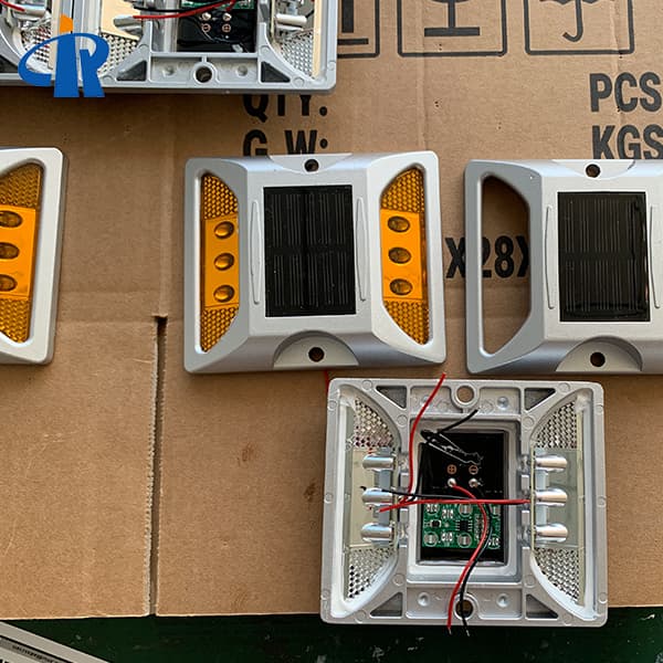 Bluetooth solar pavement marker for urban road