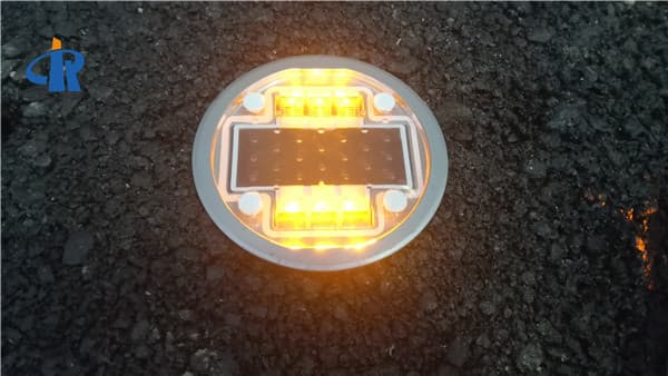 Synchronized Solar Road Markers Highway Road Spike