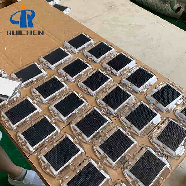 heavy duty solar stud light supplier