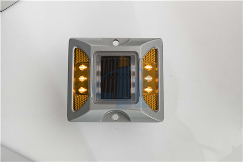 ABS TACHA Solar LED para la autopista