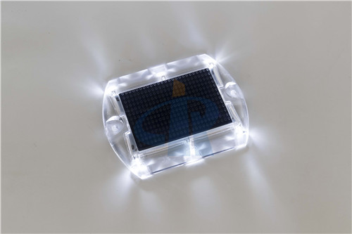 Proveedor LED solar de Tacha con descuento