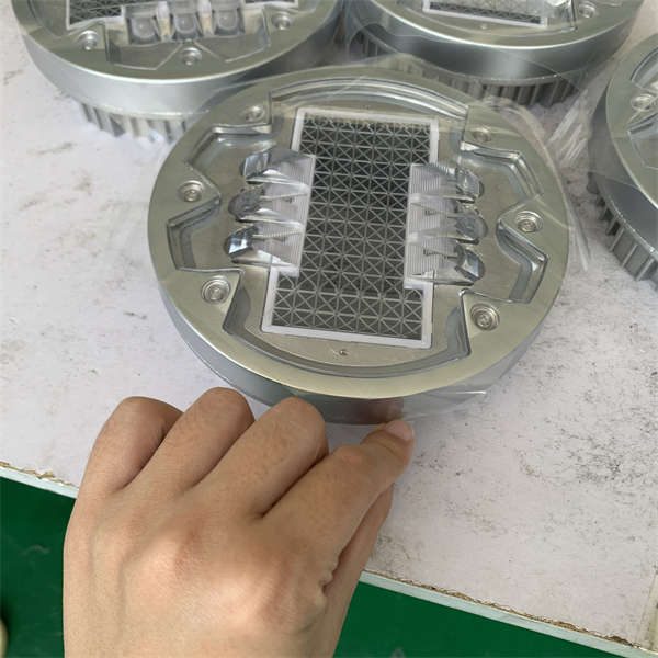 High Quality Solar Road Studs On Discount